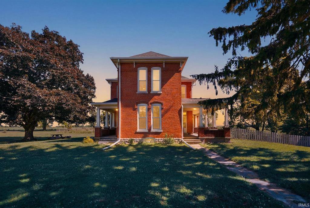 12808 W River Valley, Yorktown, IN 47396