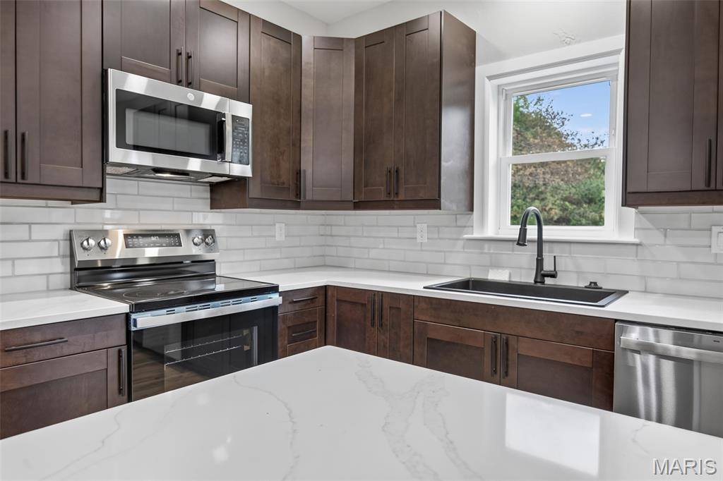 26780 Ontario Drive, Lebanon, MO 65536