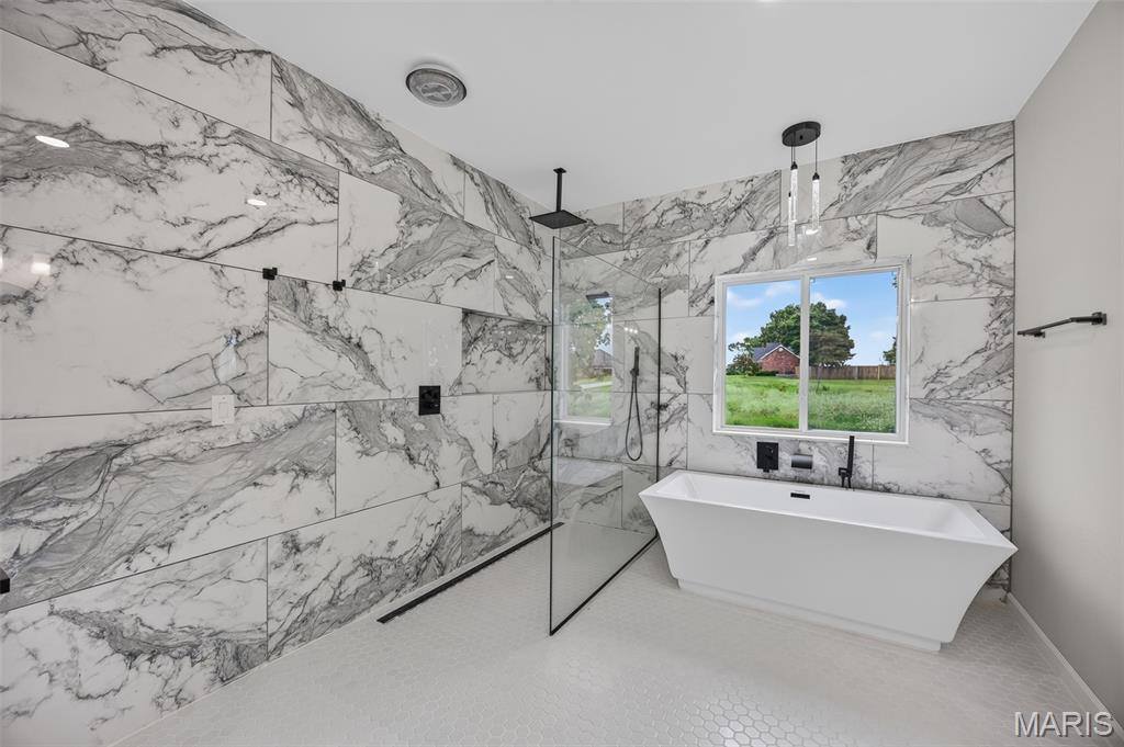 26780 Ontario Drive, Lebanon, MO 65536