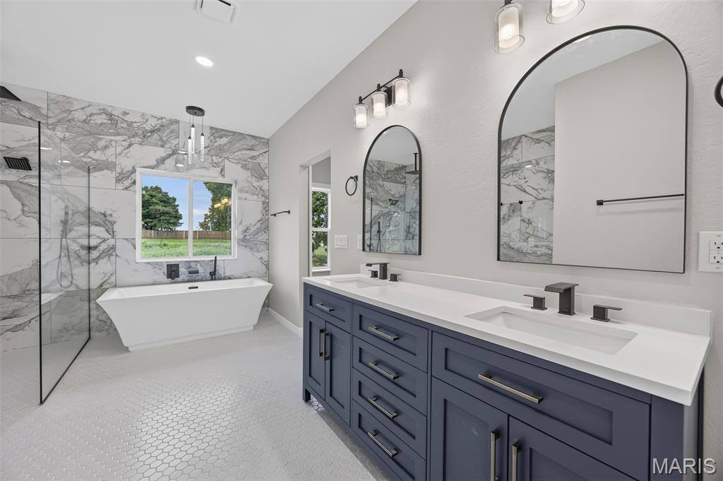 26780 Ontario Drive, Lebanon, MO 65536