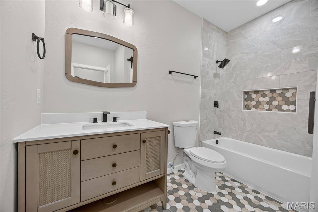 26780 Ontario Drive, Lebanon, MO 65536