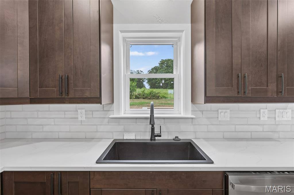 26780 Ontario Drive, Lebanon, MO 65536