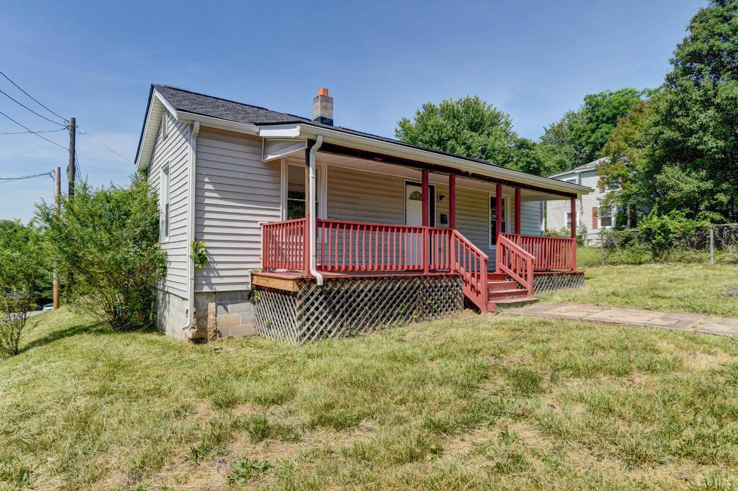 316 Franklin Street, Bedford, VA 24523