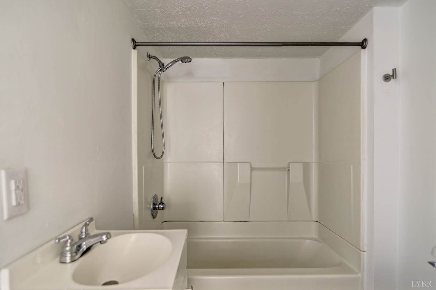 316 Franklin Street, Bedford, VA 24523