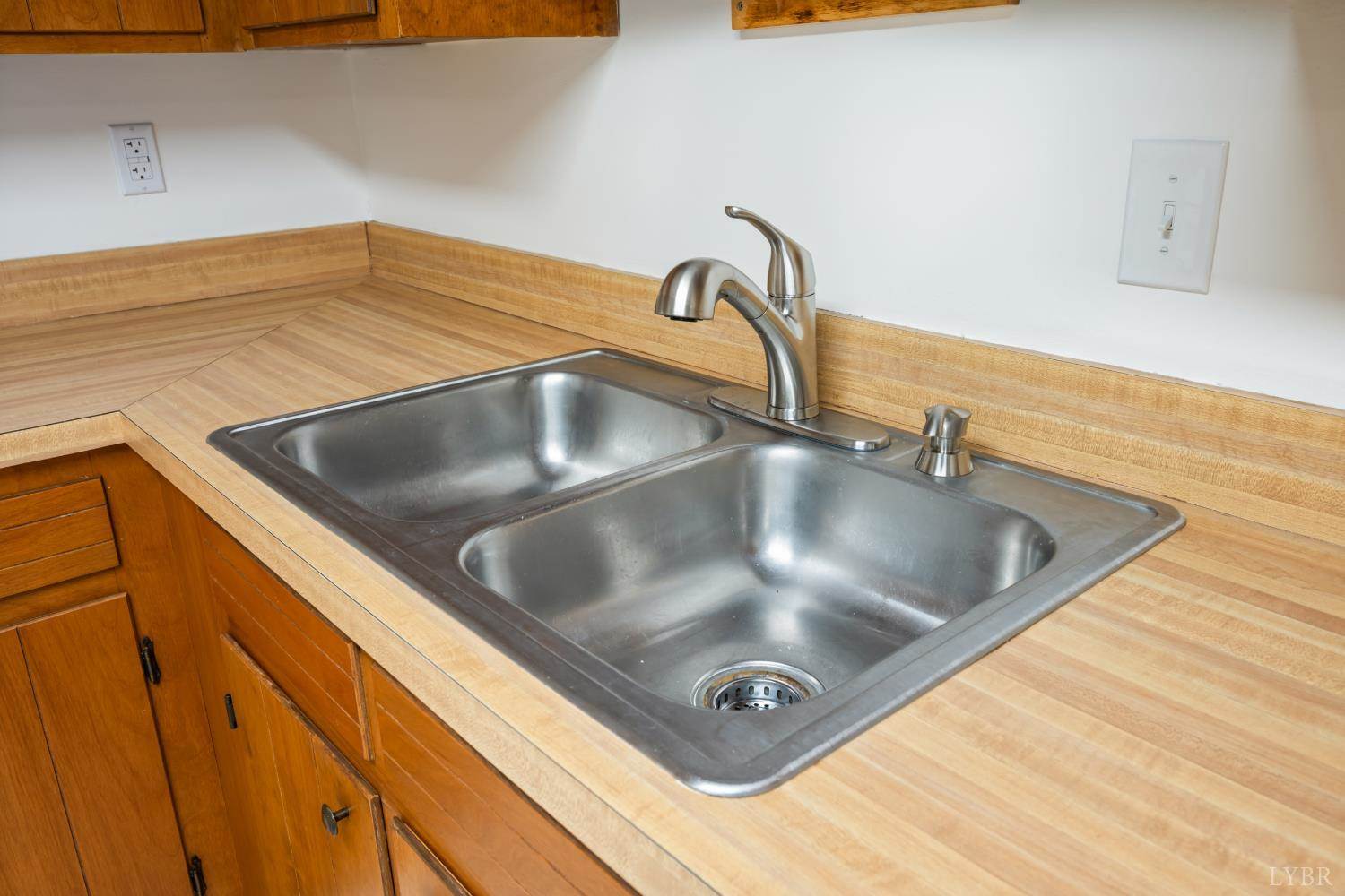 138 Cape Charles Square, Lynchburg, VA 24502