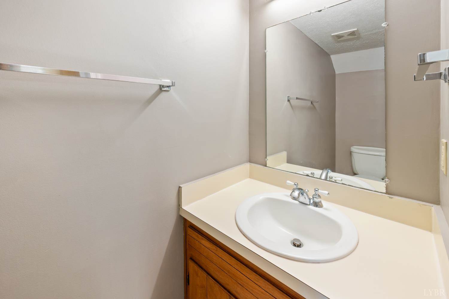 138 Cape Charles Square, Lynchburg, VA 24502