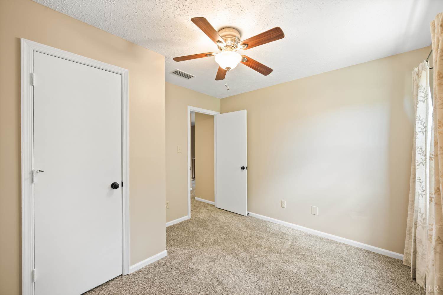 138 Cape Charles Square, Lynchburg, VA 24502