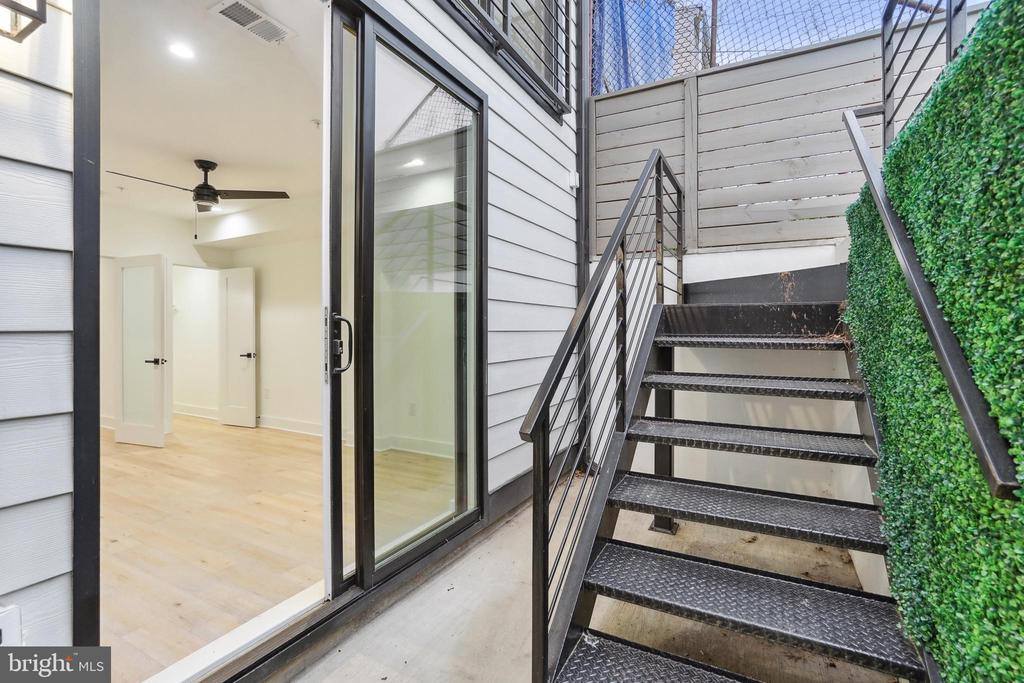 1111 K Street NE, Washington, DC 20002