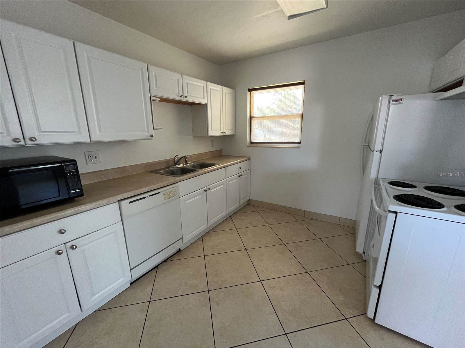 2154 Inner Cass Circle, Sarasota, FL 34231