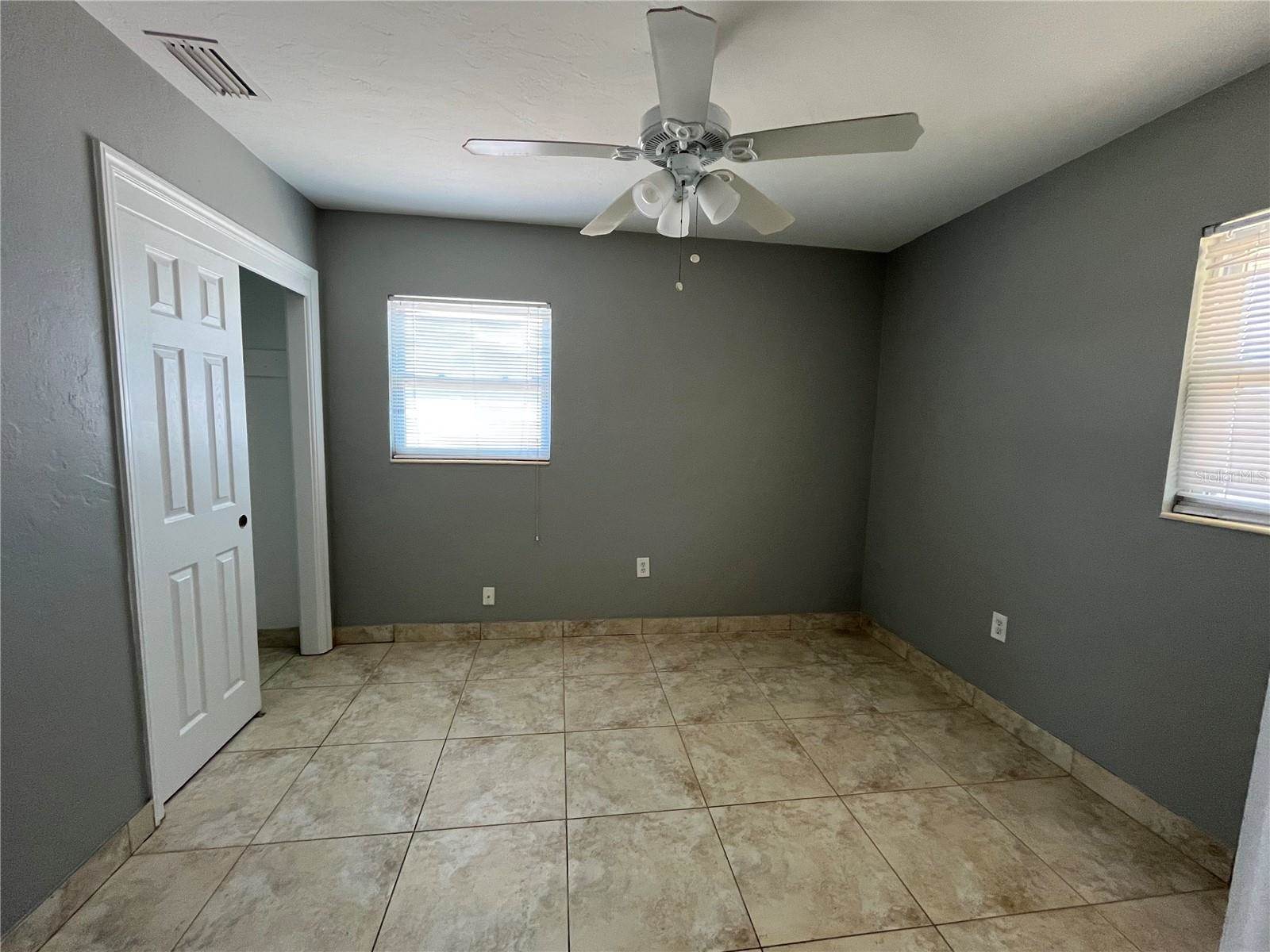2154 Inner Cass Circle, Sarasota, FL 34231