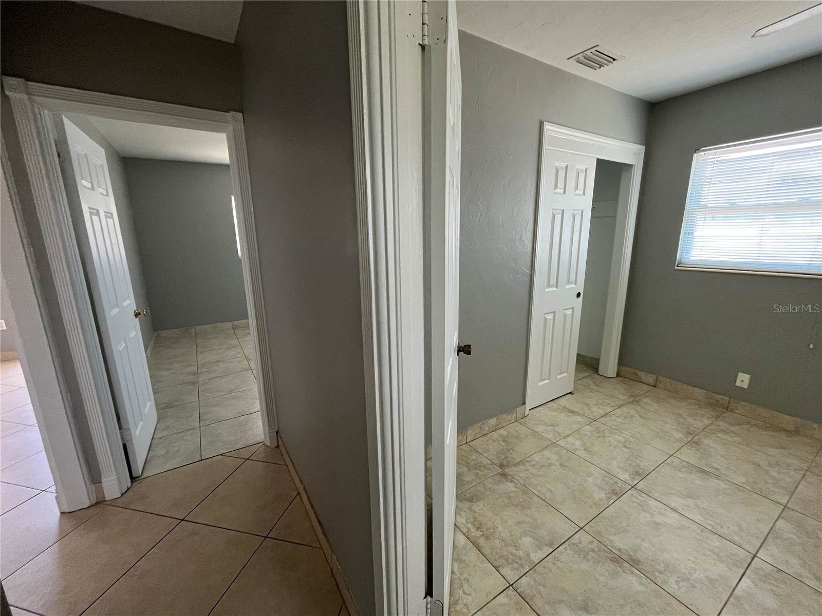 2154 Inner Cass Circle, Sarasota, FL 34231