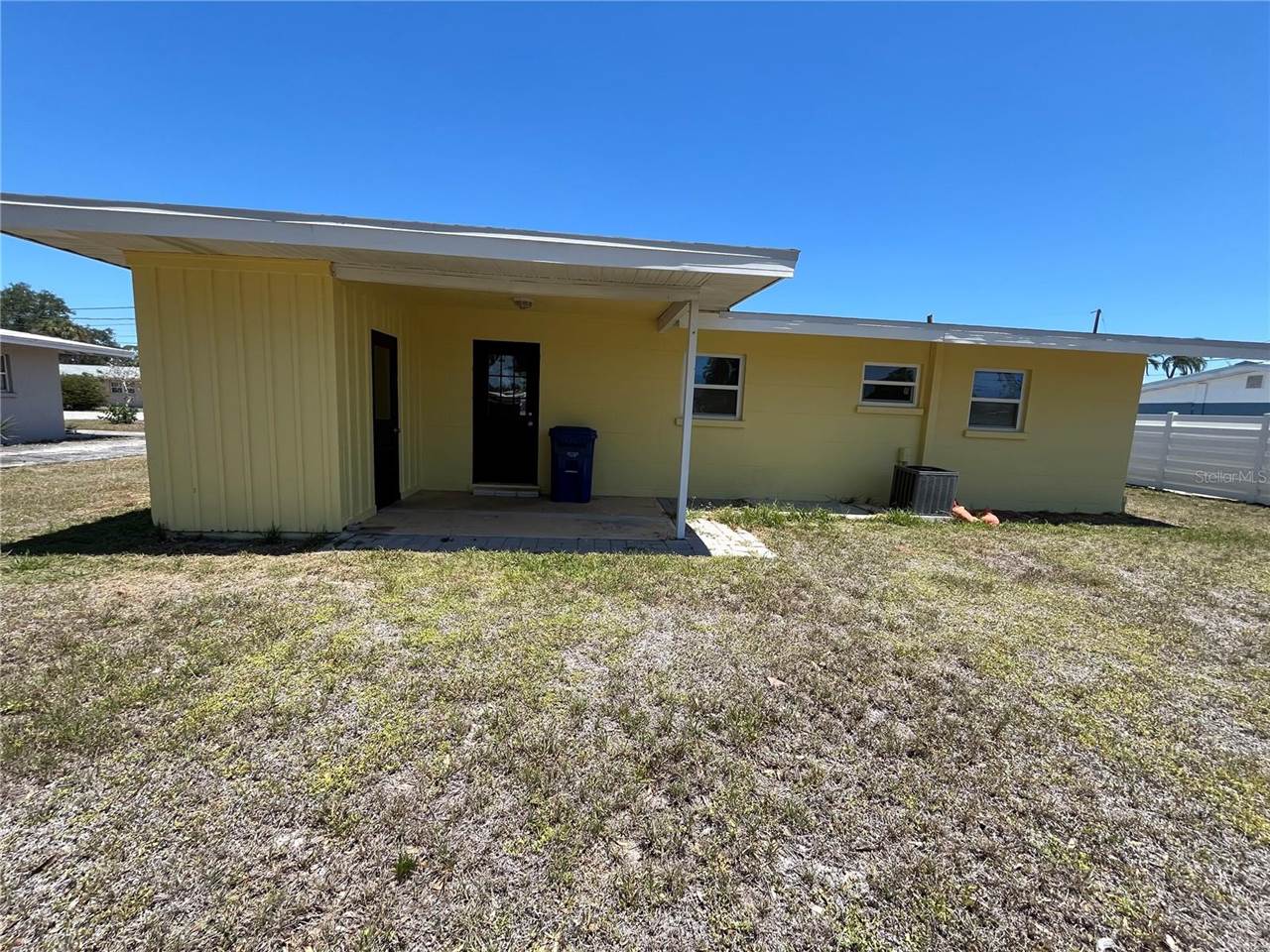 2154 Inner Cass Circle, Sarasota, FL 34231