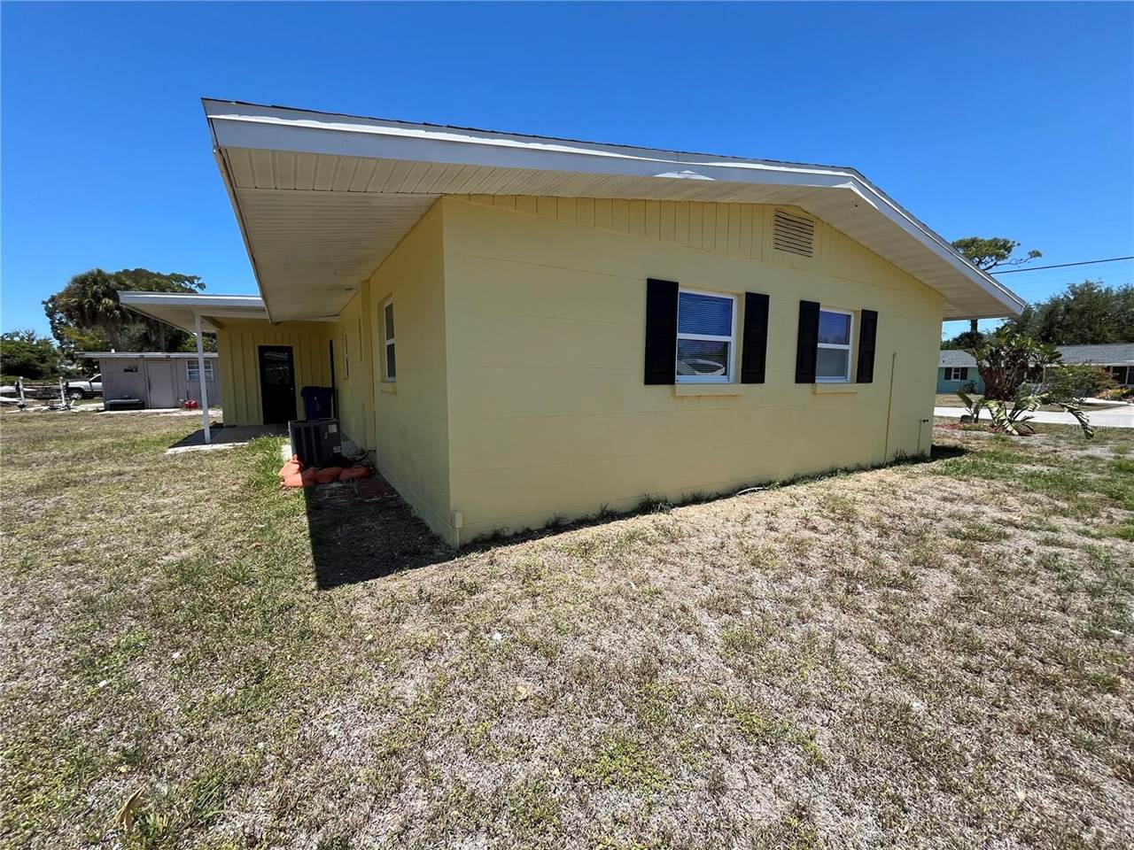 2154 Inner Cass Circle, Sarasota, FL 34231