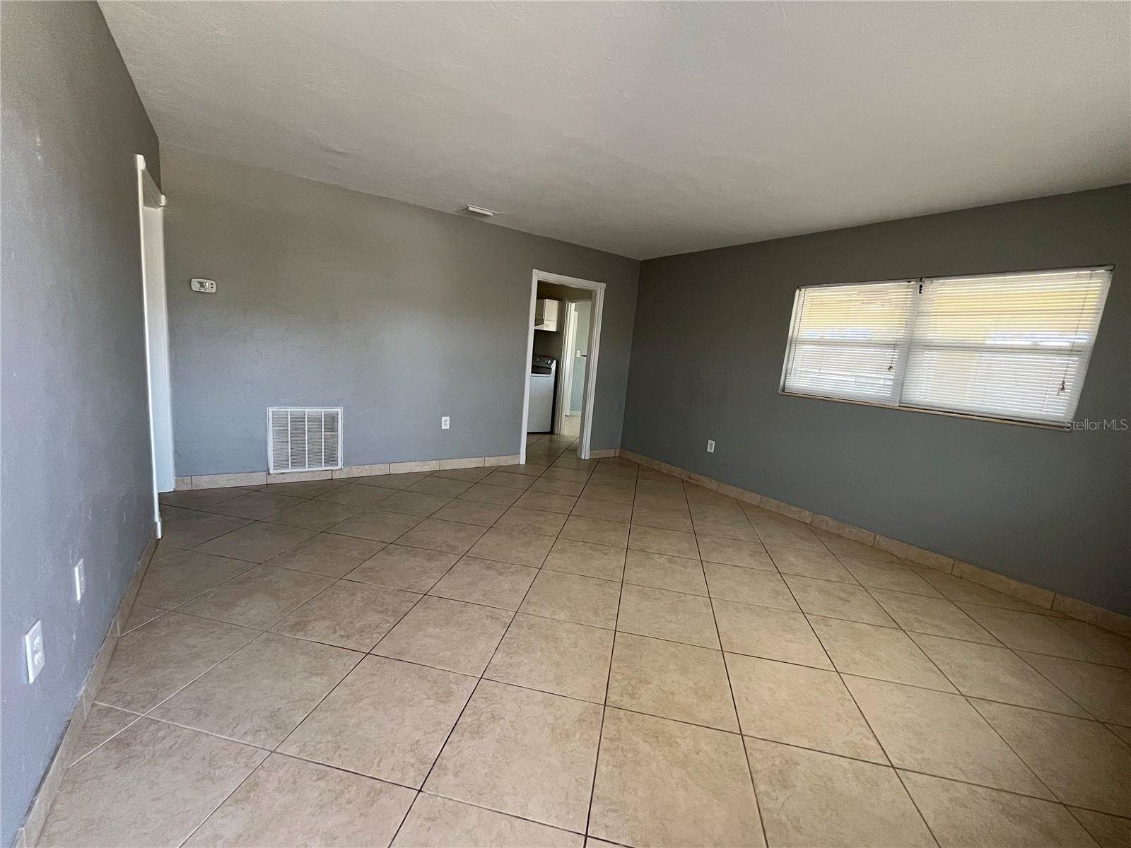2154 Inner Cass Circle, Sarasota, FL 34231