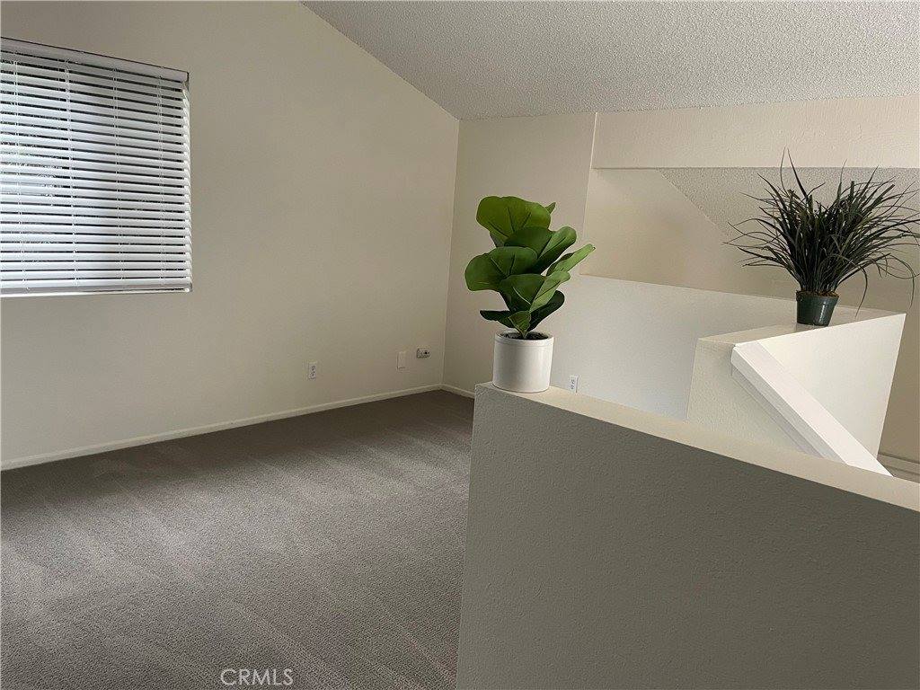 2427 Orange Avenue, Costa Mesa, CA 92627
