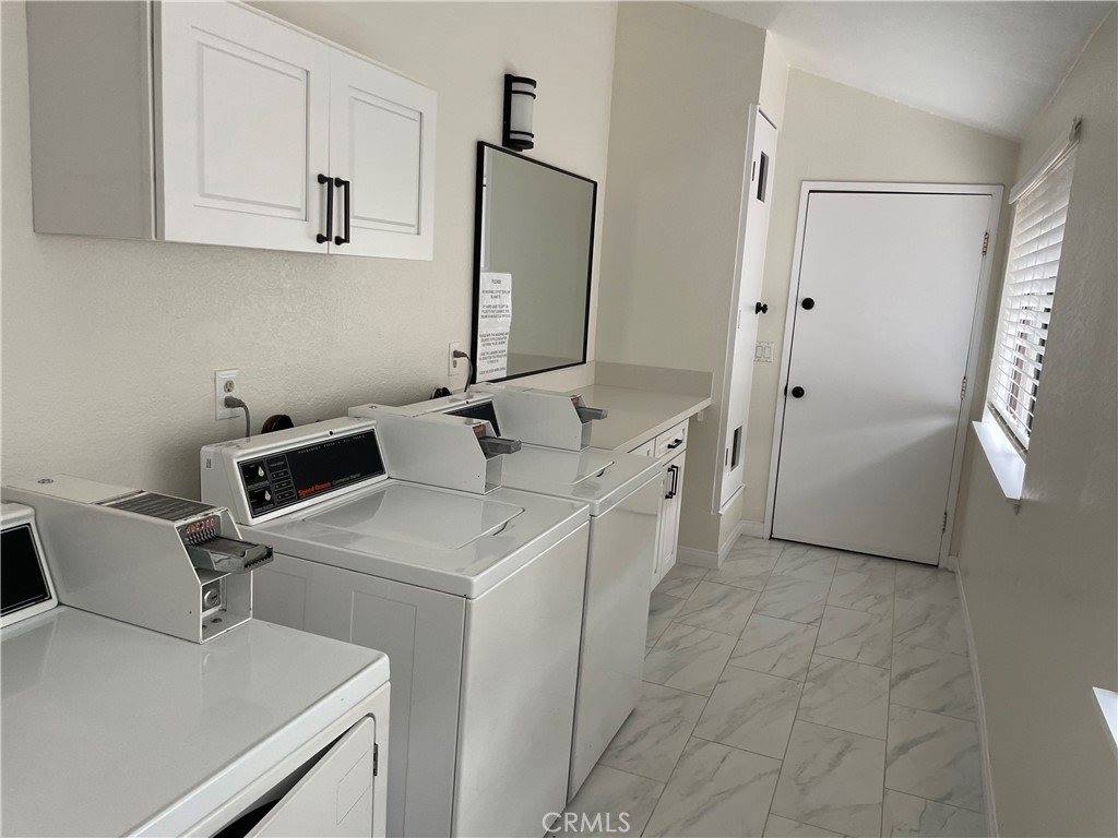 2427 Orange Avenue, Costa Mesa, CA 92627
