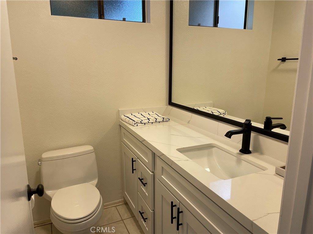 2427 Orange Avenue, Costa Mesa, CA 92627