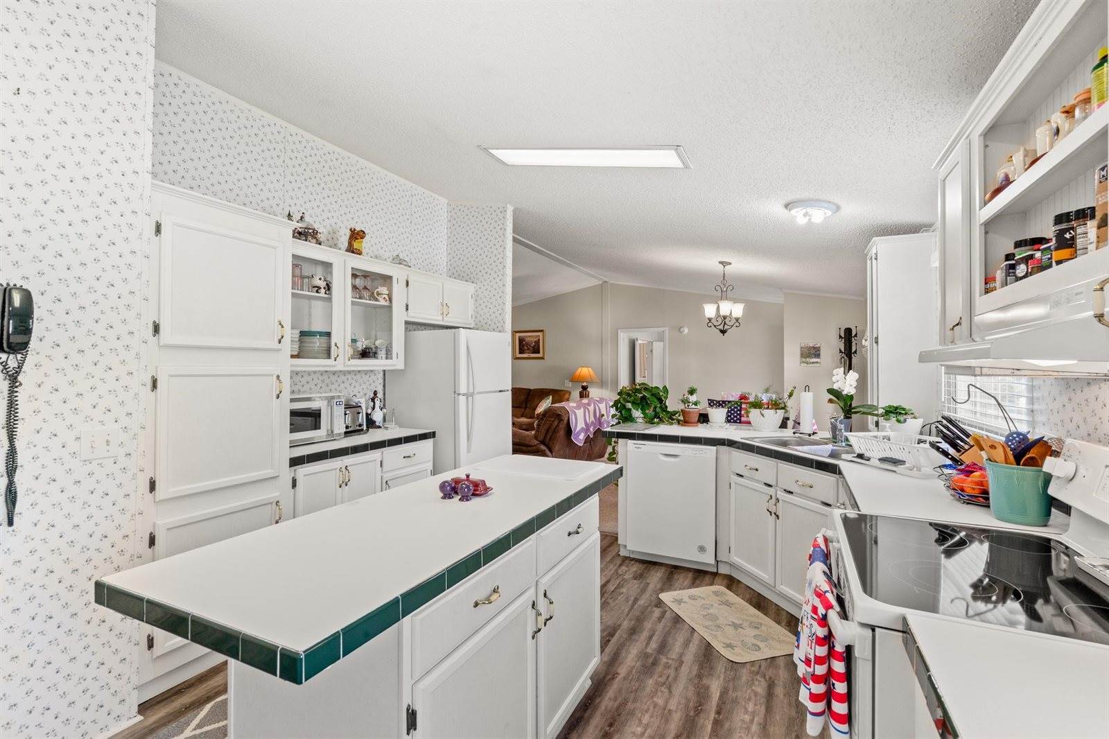 527 Grapevine St., Myrtle Beach, SC 29579