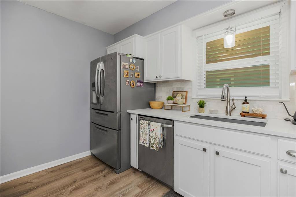 105 Continental Drive, Lansing, KS 66043