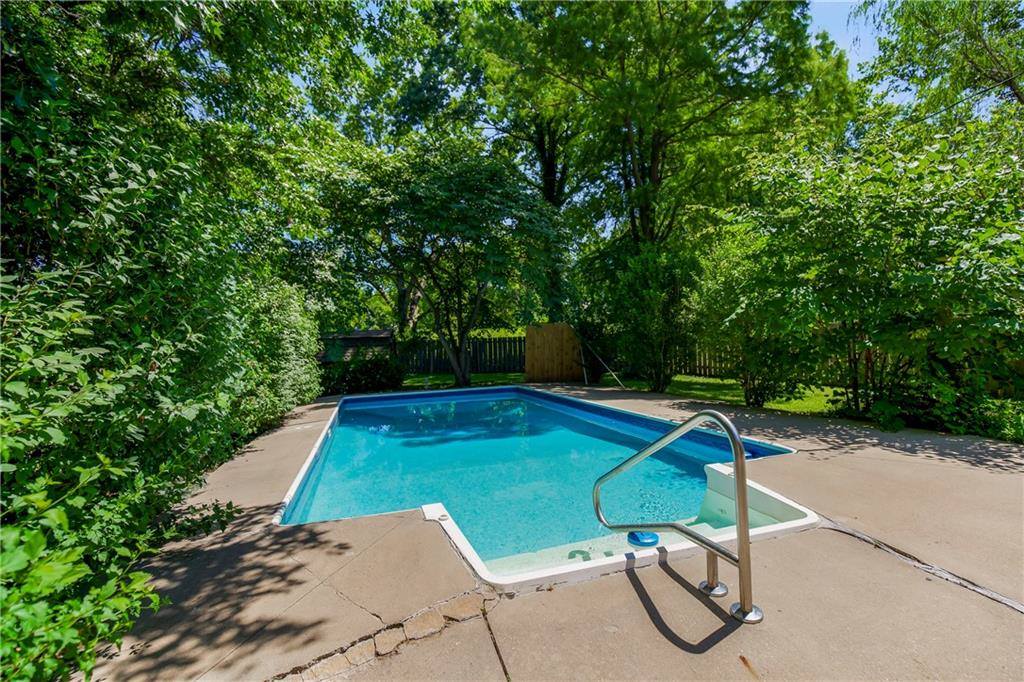 105 Continental Drive, Lansing, KS 66043