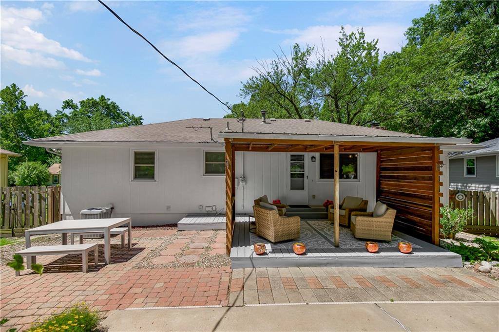 105 Continental Drive, Lansing, KS 66043