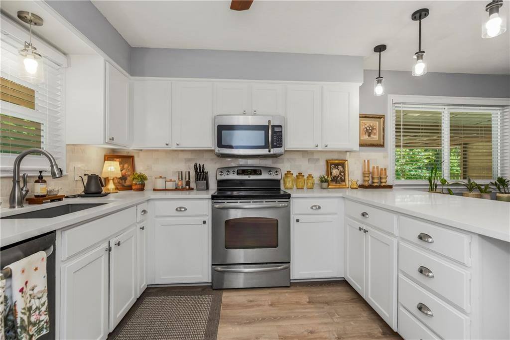 105 Continental Drive, Lansing, KS 66043