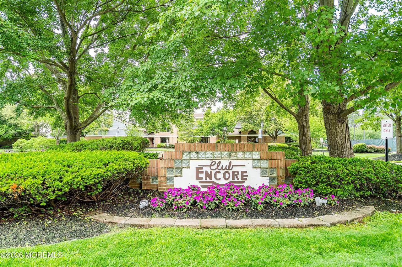 76B Buckingham Drive, Manchester, NJ 08759