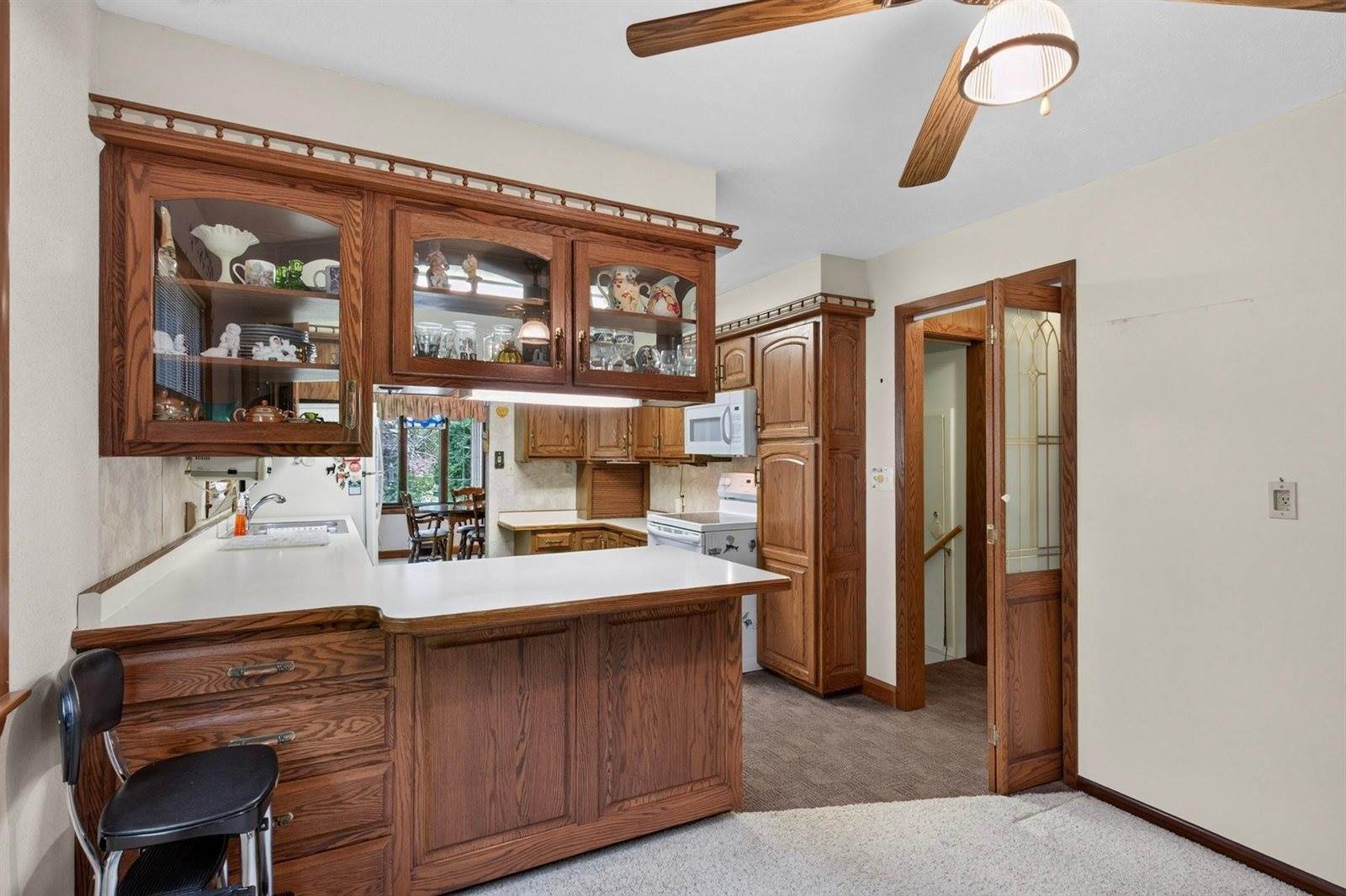 6925 Grotto Avenue, Rudolph, WI 54475