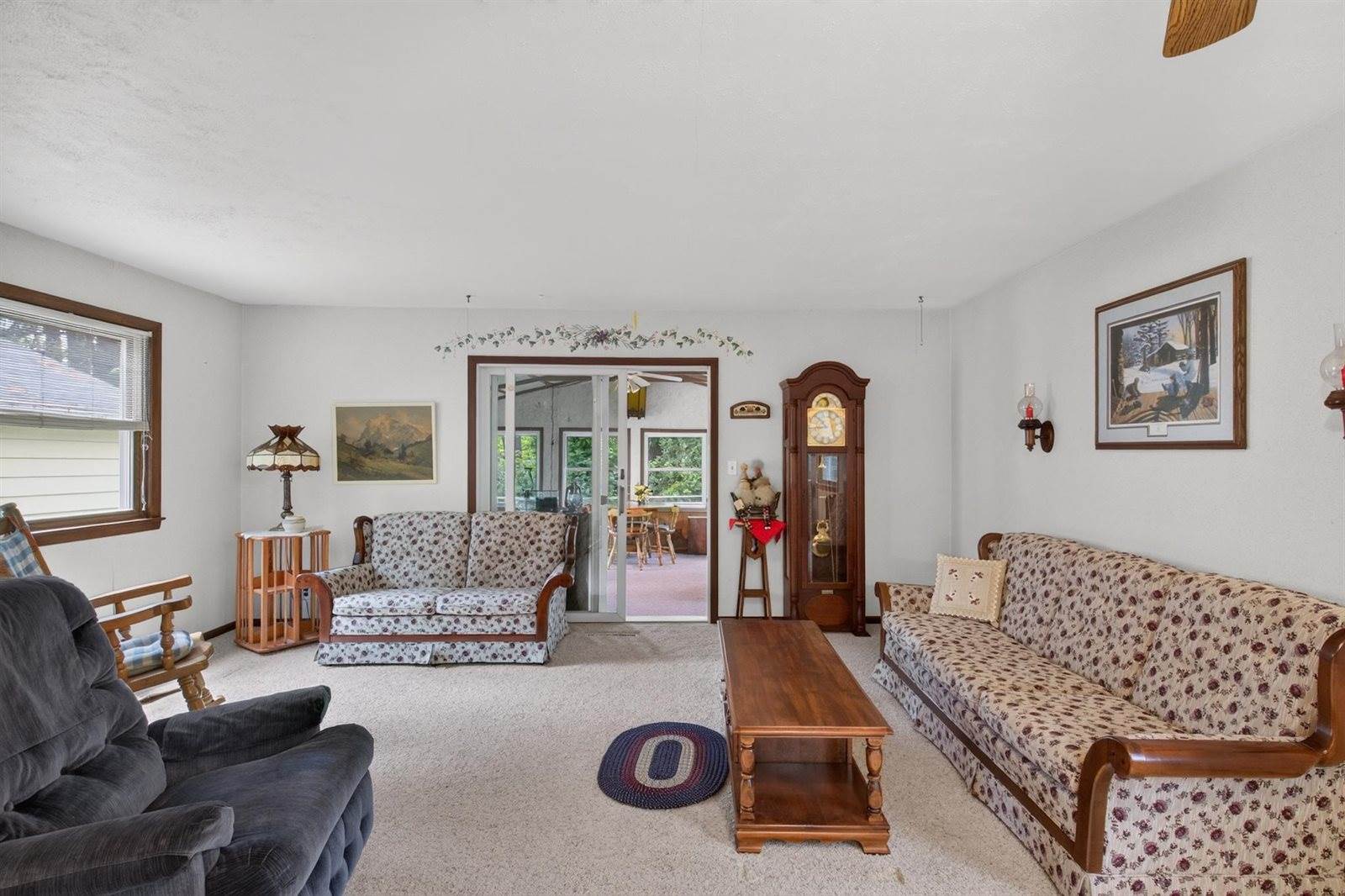 6925 Grotto Avenue, Rudolph, WI 54475