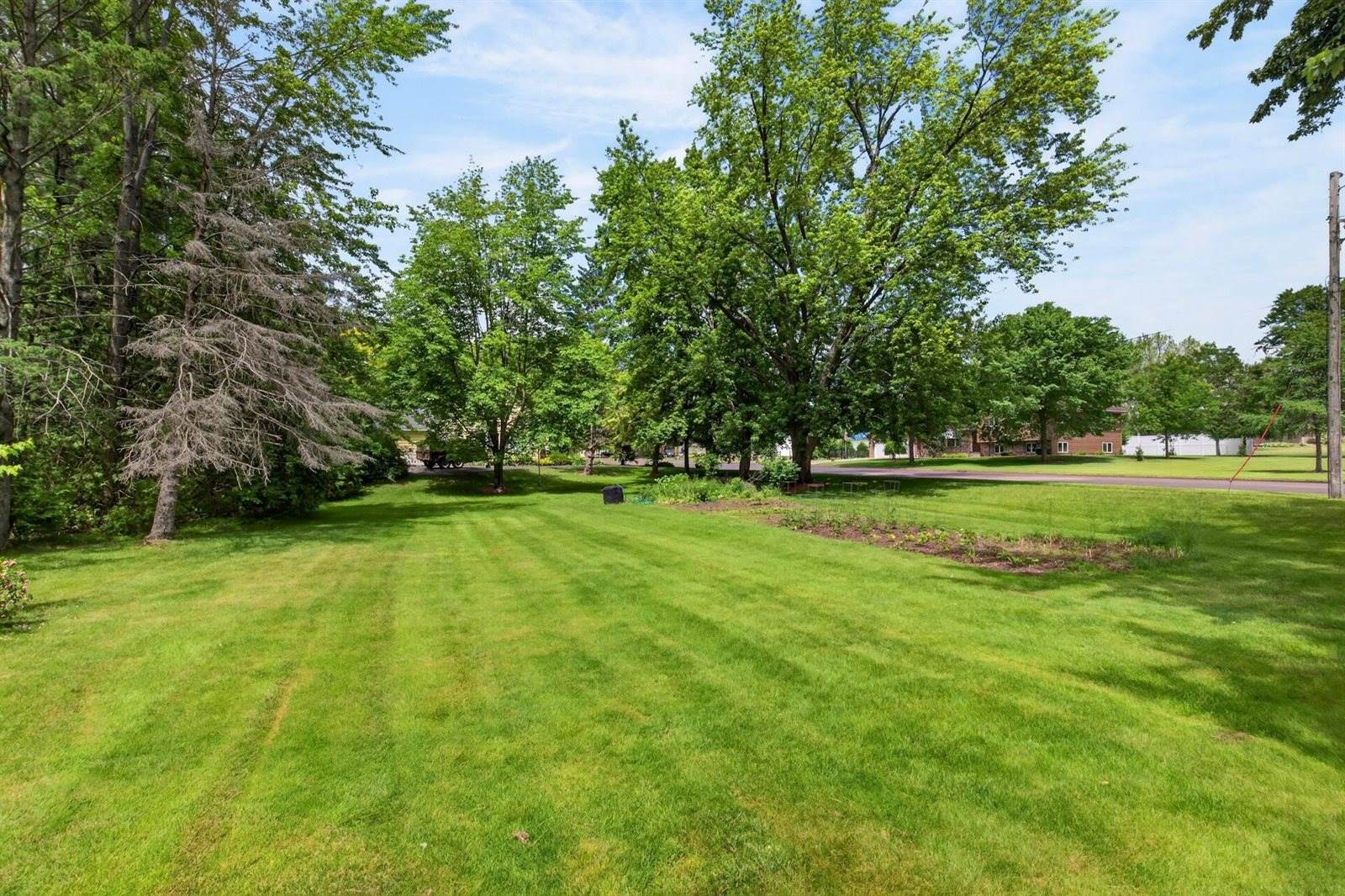 6925 Grotto Avenue, Rudolph, WI 54475