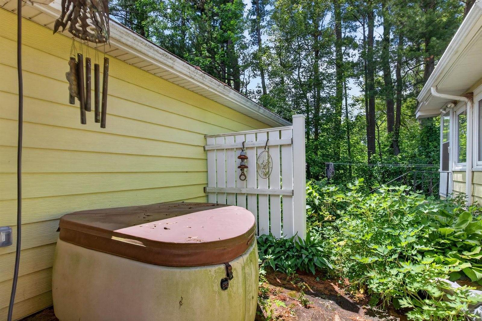 6925 Grotto Avenue, Rudolph, WI 54475