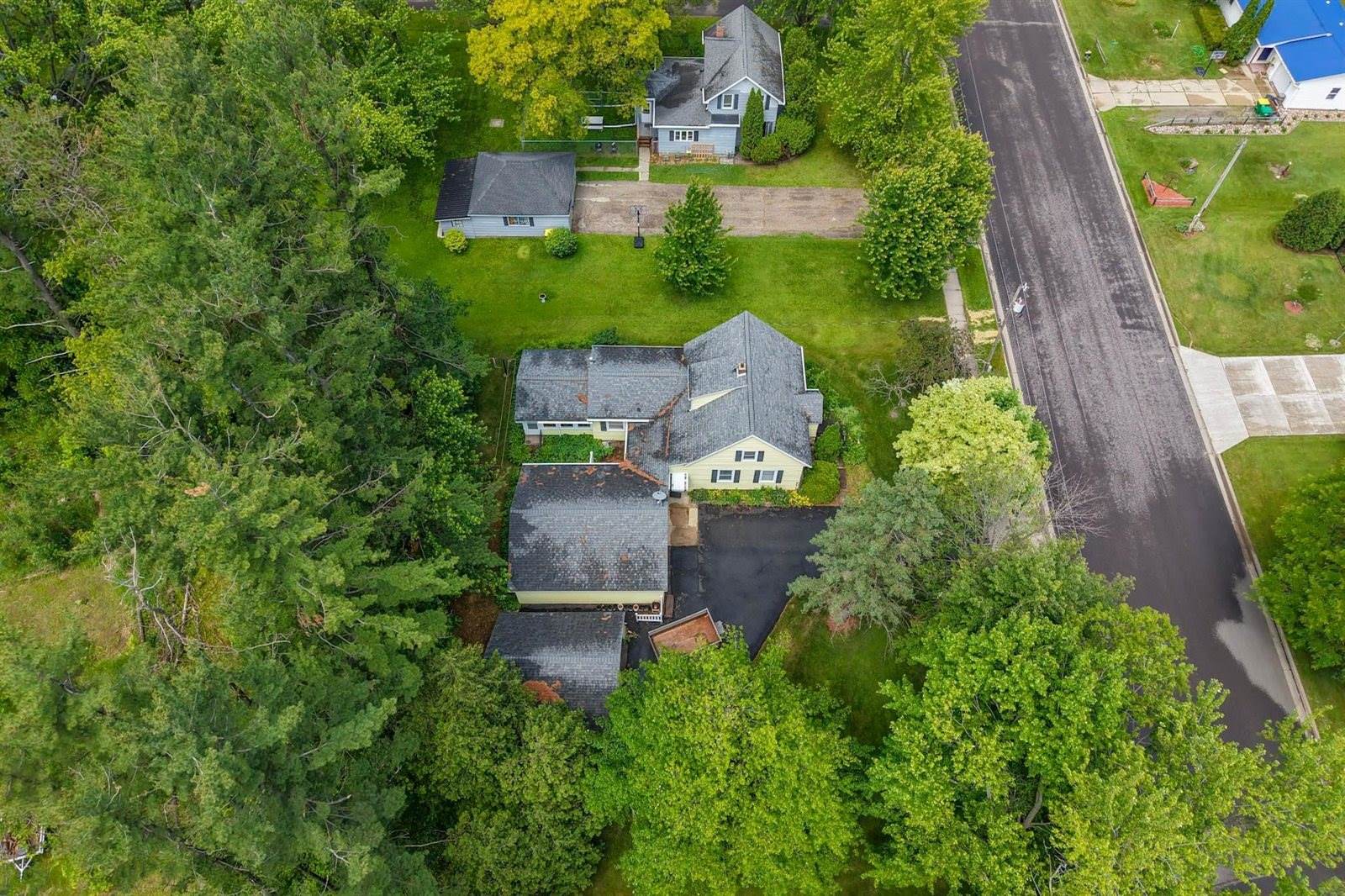 6925 Grotto Avenue, Rudolph, WI 54475