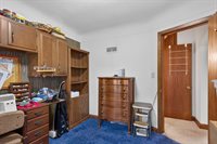 6925 Grotto Avenue, Rudolph, WI 54475
