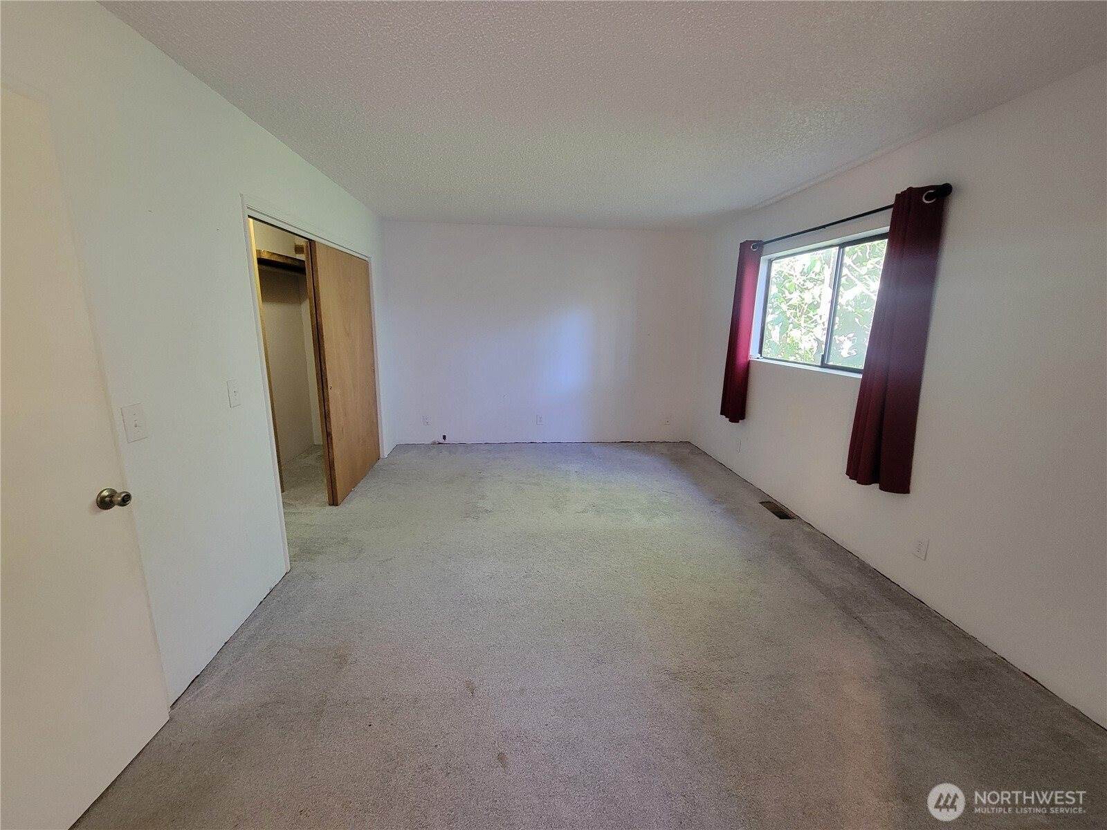 111 NE Briggadun Drive, Belfair, WA 98528