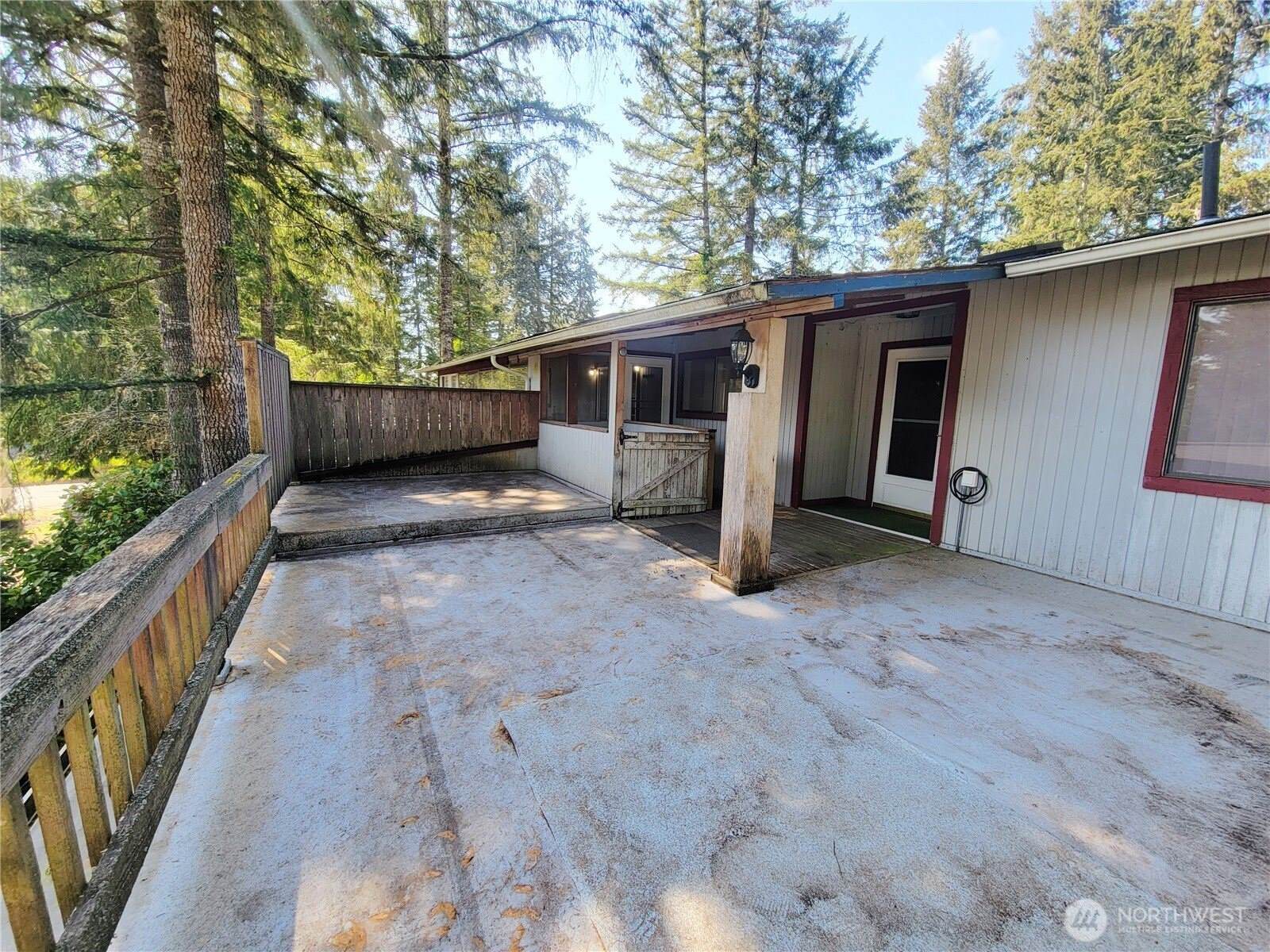 111 NE Briggadun Drive, Belfair, WA 98528