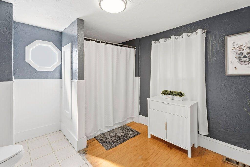 74 Webster Avenue, Bangor, ME 04401