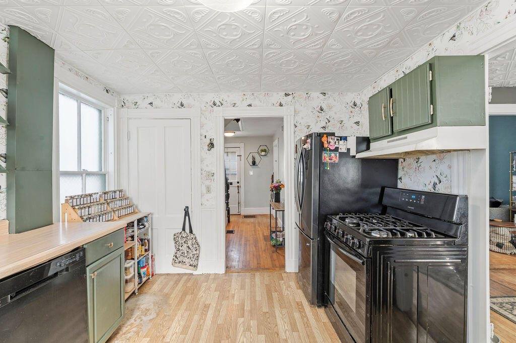 74 Webster Avenue, Bangor, ME 04401