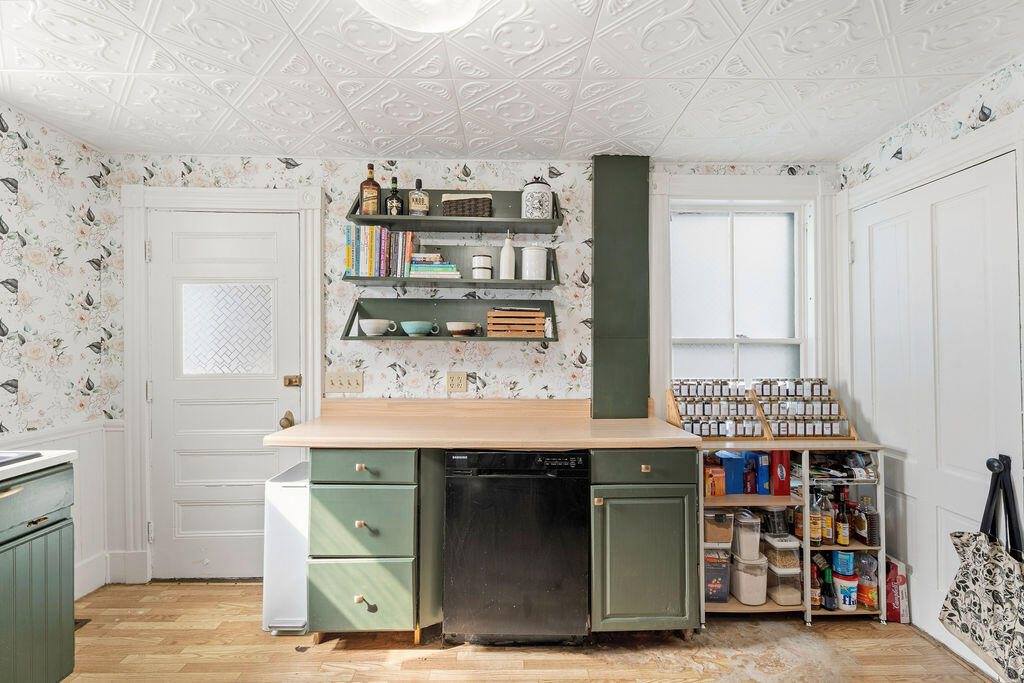 74 Webster Avenue, Bangor, ME 04401