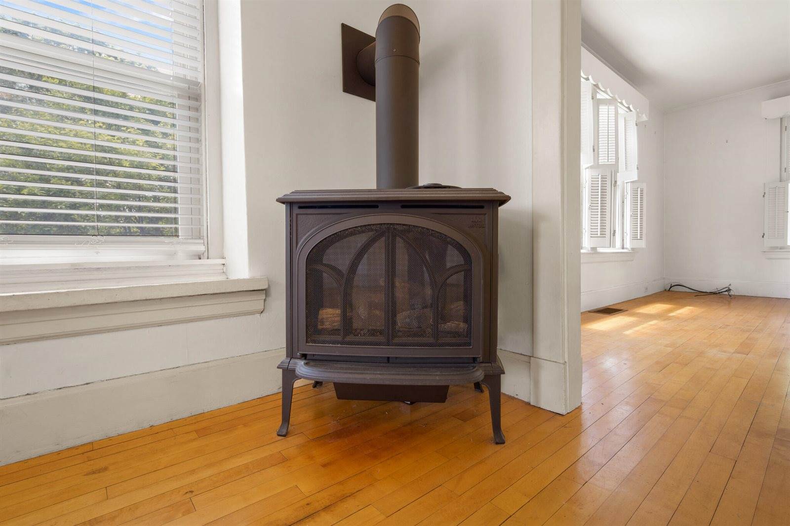 164 7th Street, Bangor, ME 04401