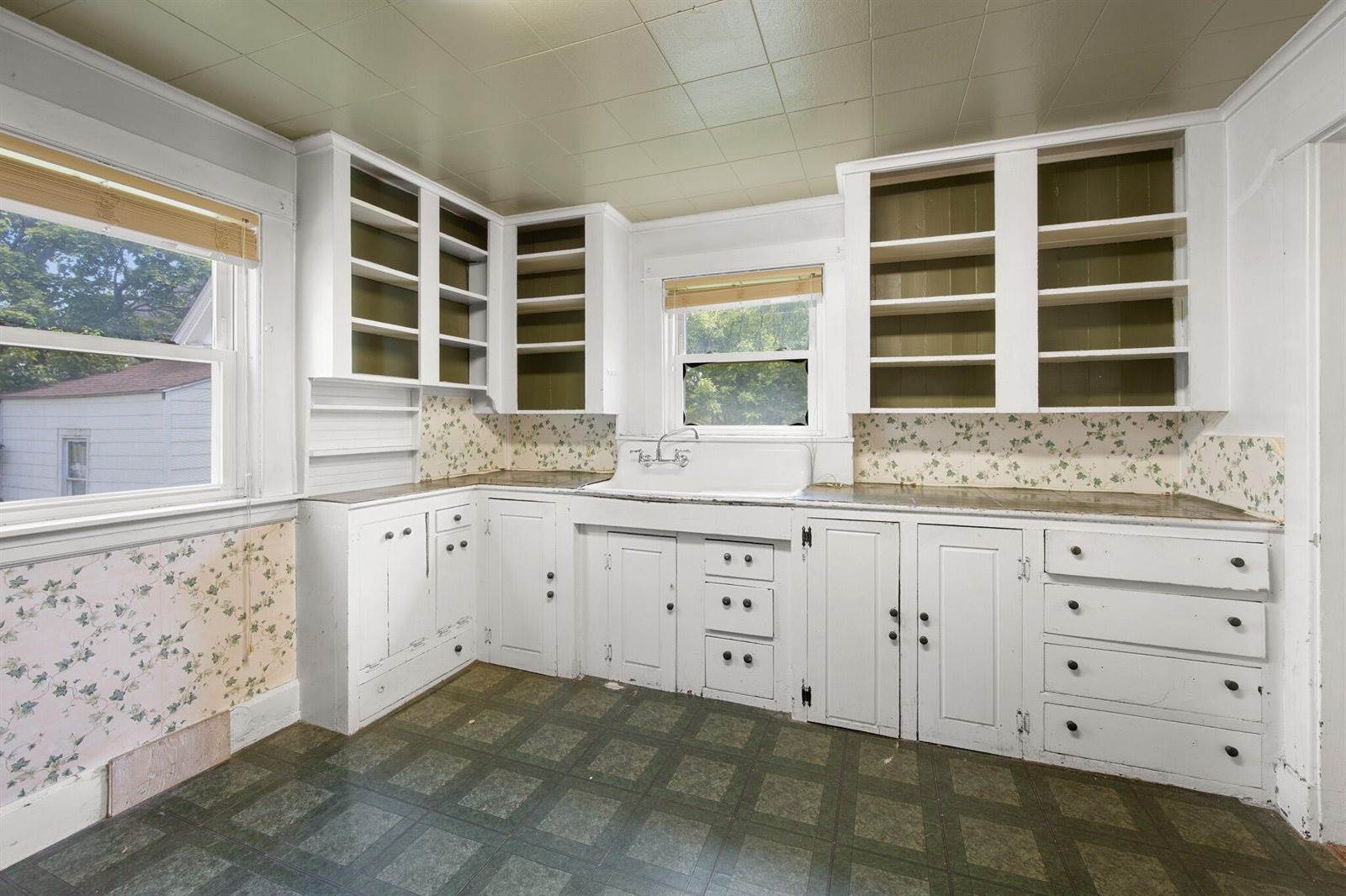 164 7th Street, Bangor, ME 04401