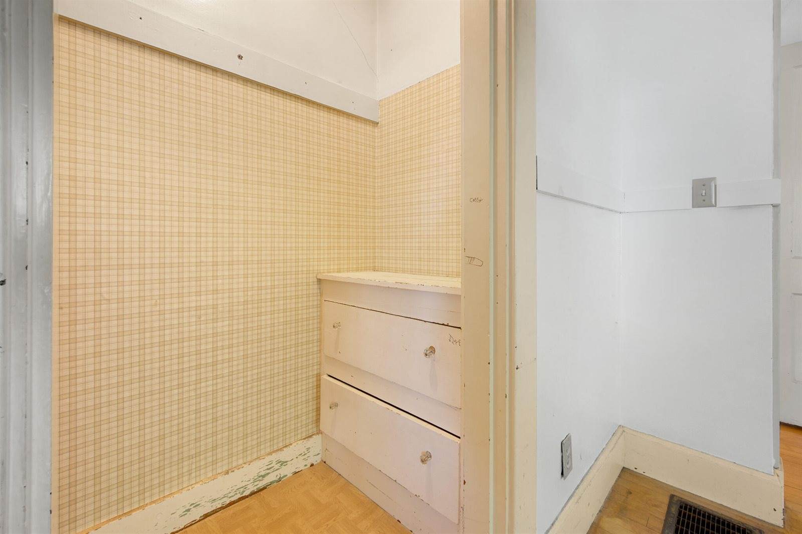 164 7th Street, Bangor, ME 04401