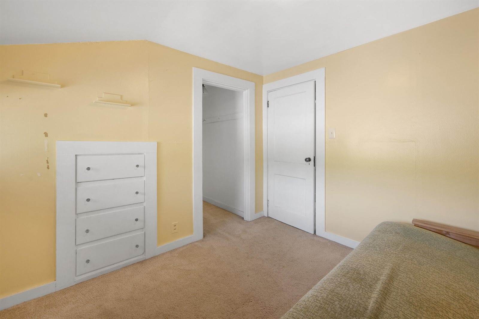 164 7th Street, Bangor, ME 04401