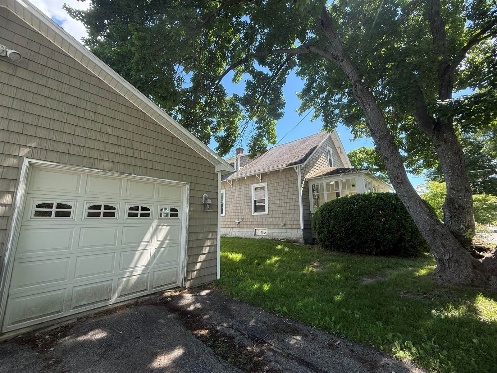 164 7th Street, Bangor, ME 04401