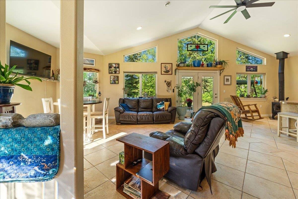 1055 Ladessa Loop, North Pole, AK 99705