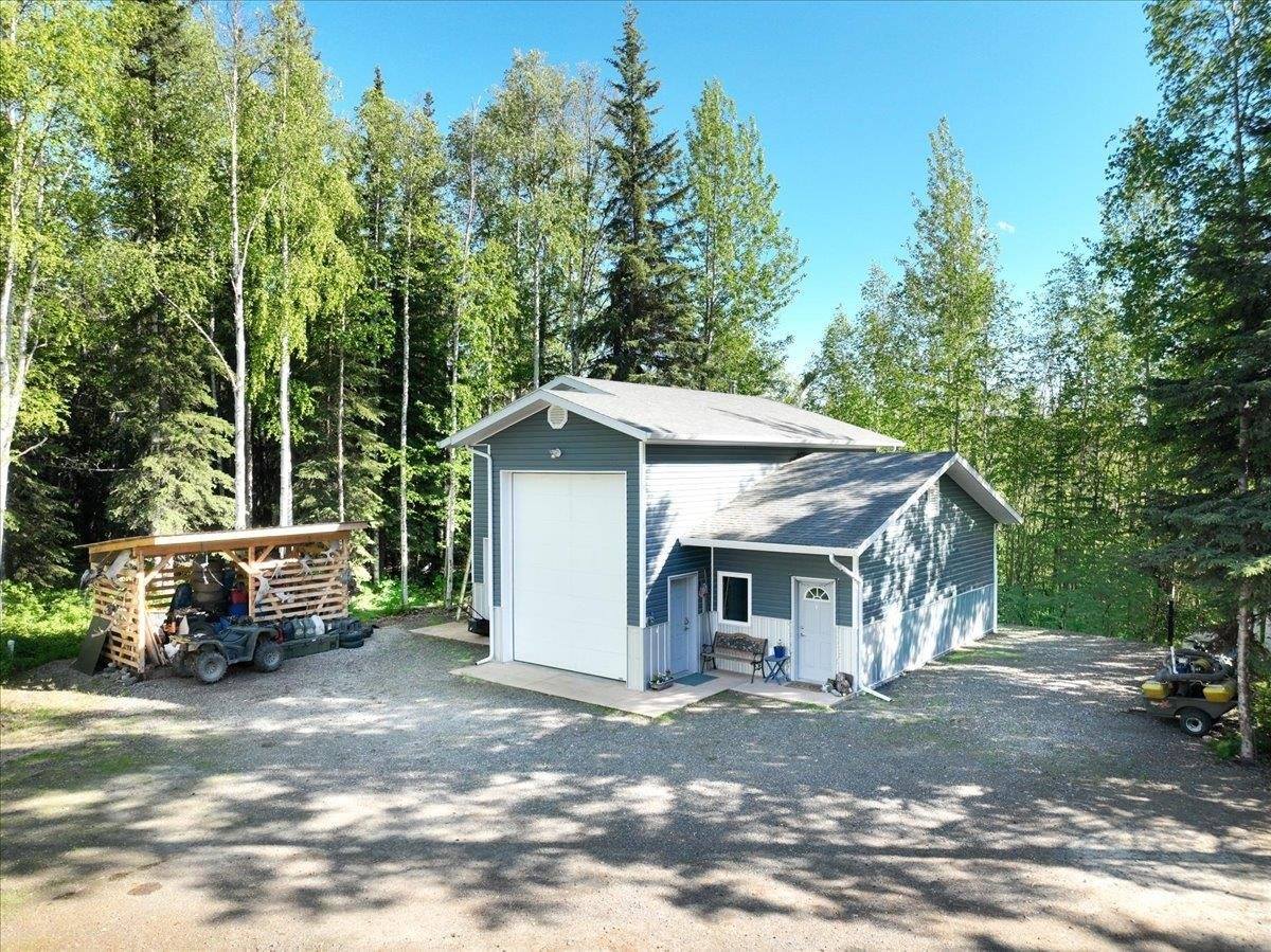 1055 Ladessa Loop, North Pole, AK 99705