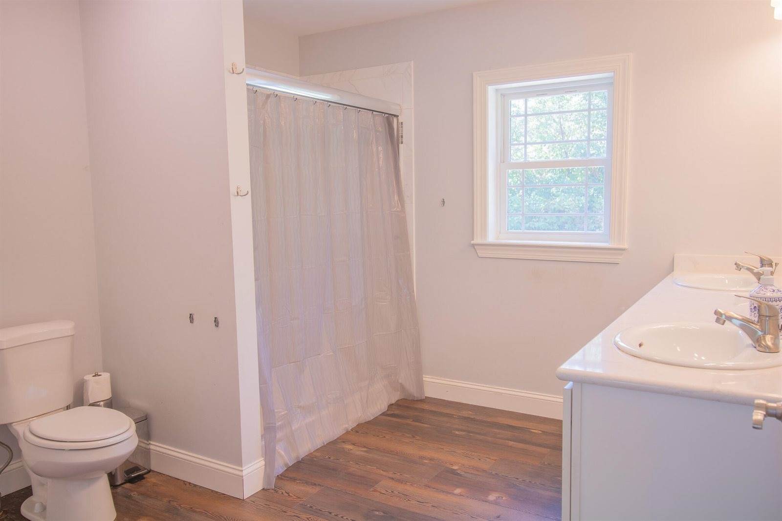 36 Treasure Ln, Deer Isle, ME 04627