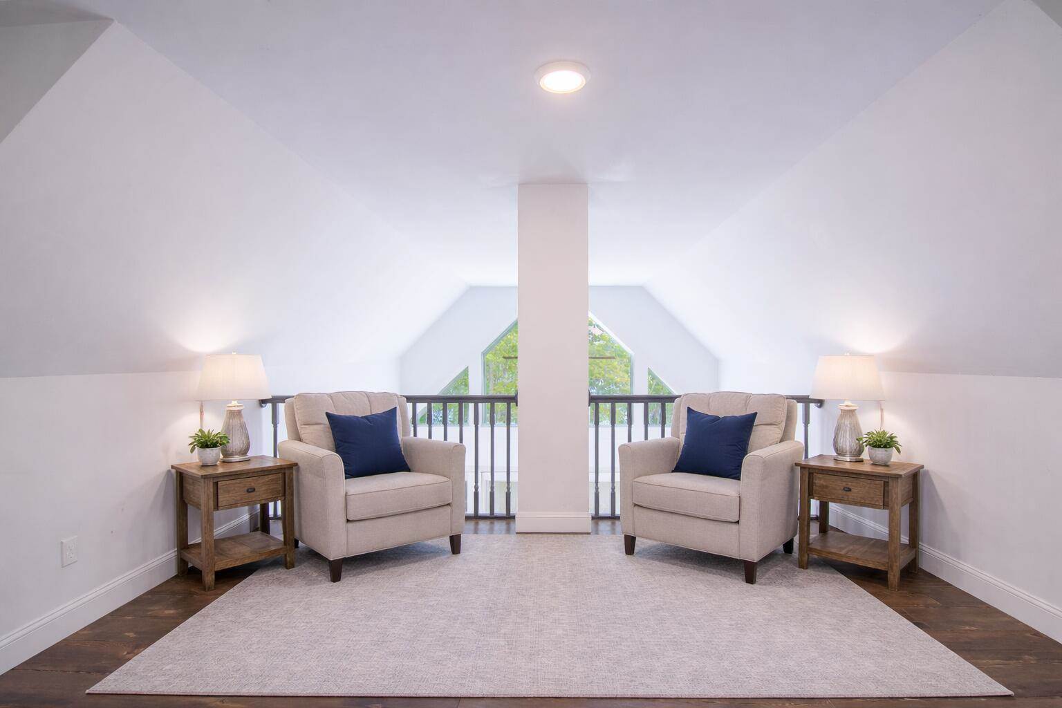 36 Treasure Ln, Deer Isle, ME 04627