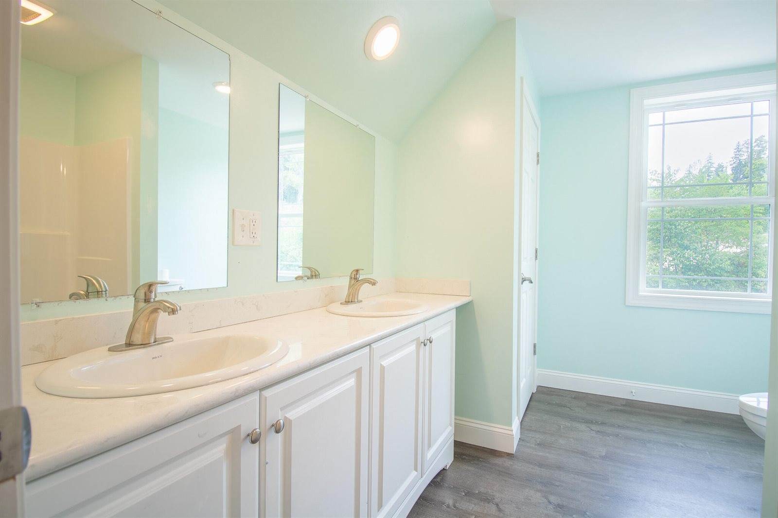 36 Treasure Ln, Deer Isle, ME 04627