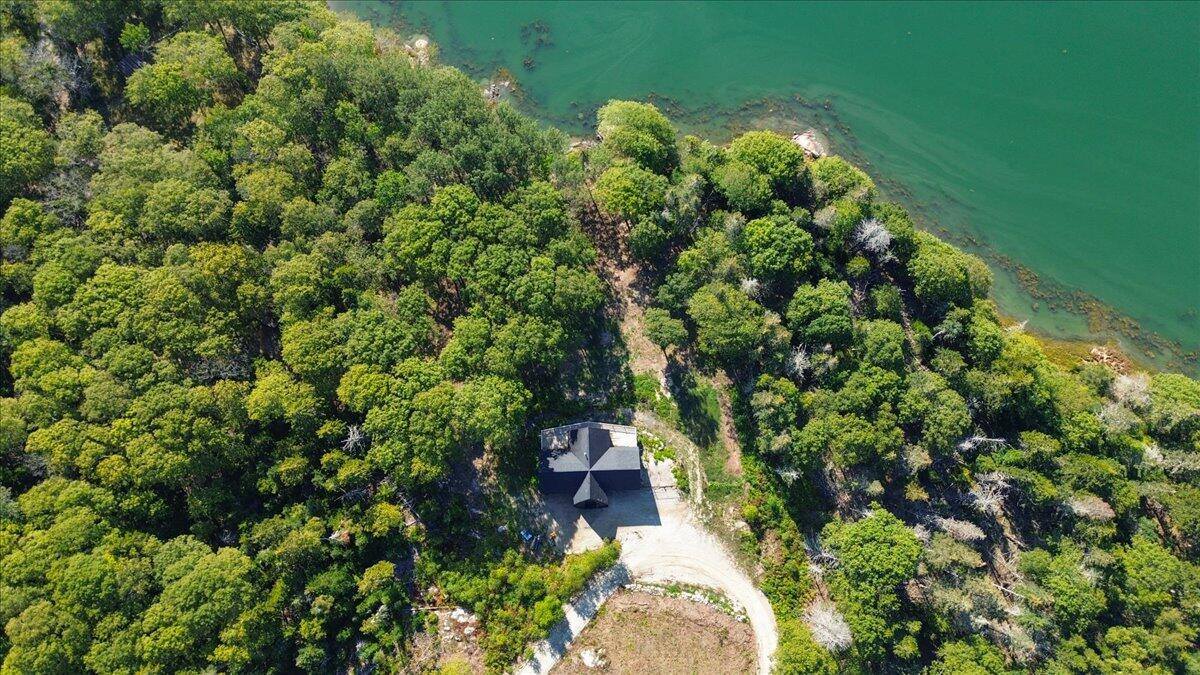 36 Treasure Ln, Deer Isle, ME 04627