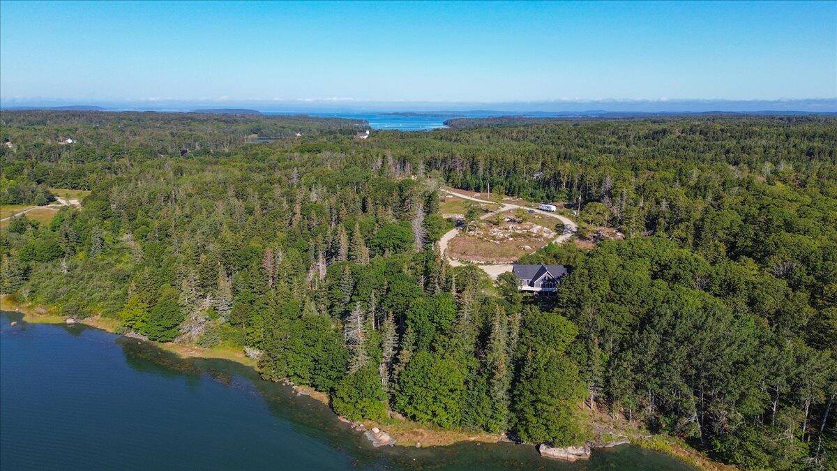 36 Treasure Ln, Deer Isle, ME 04627